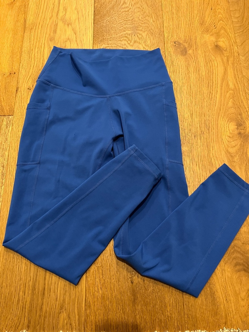 Blue leggings, size medium